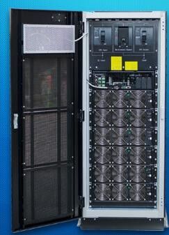 90KVA ράφι UPS σε απευθείας σύνδεση καυτό Swappable, ISP εφεδρική ενέργεια κεντρικών υπολογιστών δύναμης κεντρικών υπολογιστών - υψηλή αποδοτικότητα αποταμίευσης